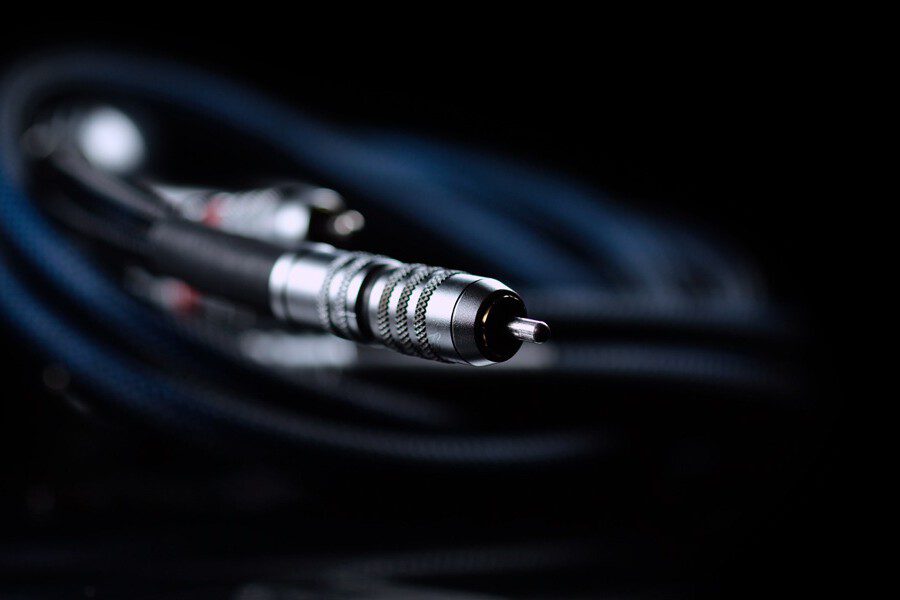 HifiKnights Siltech Interconnect mit RCA Stecker aus der Nähe